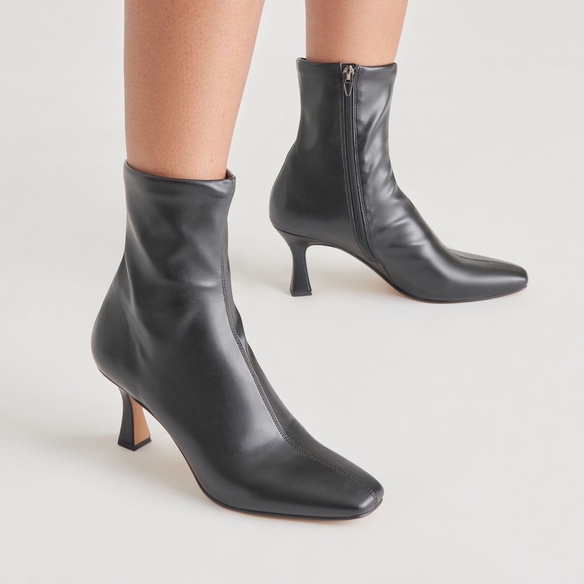 GLAMOR WIDE CALF BOOTS BLACK STELLA - re:vita