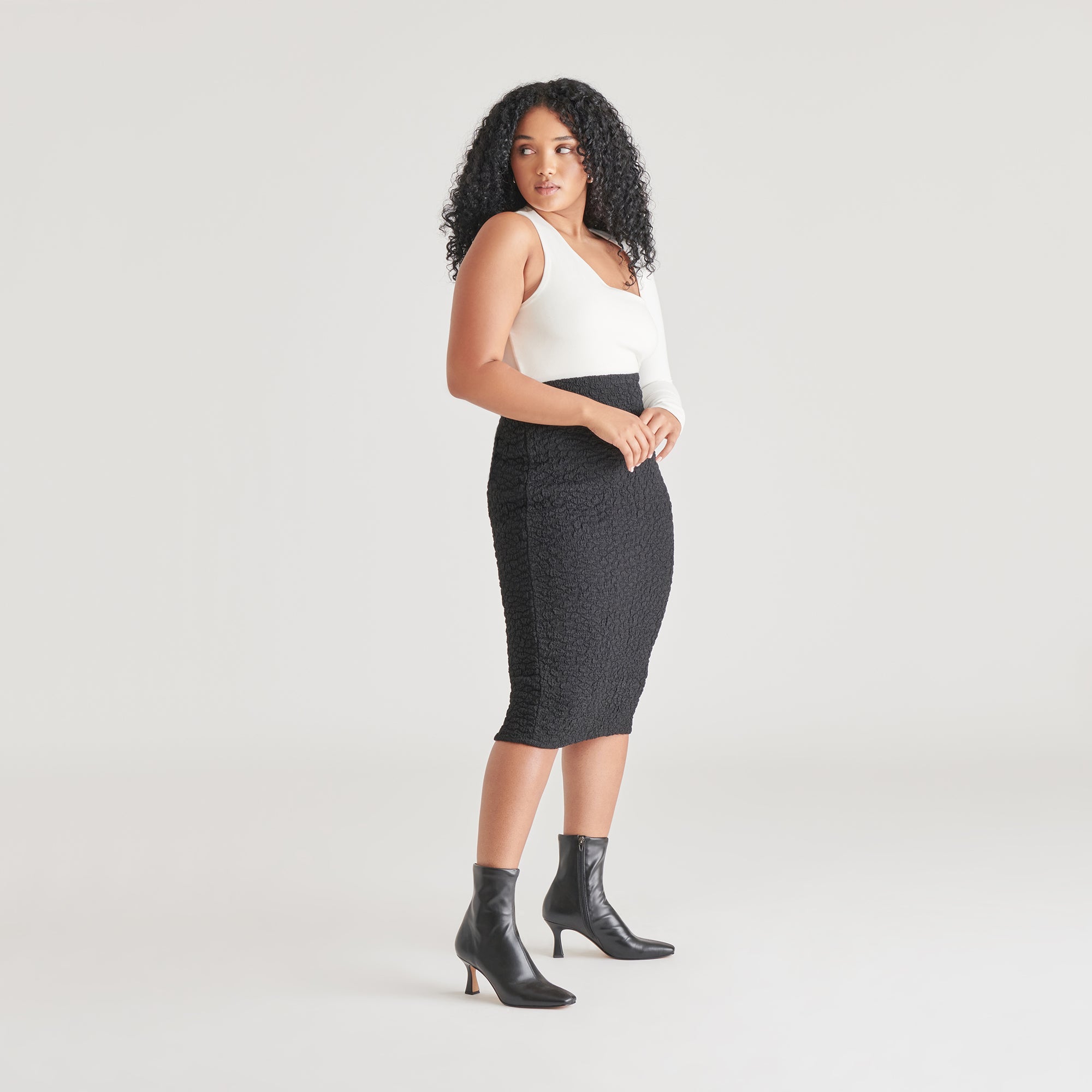 GLAMOR WIDE CALF BOOTS BLACK STELLA - re:vita